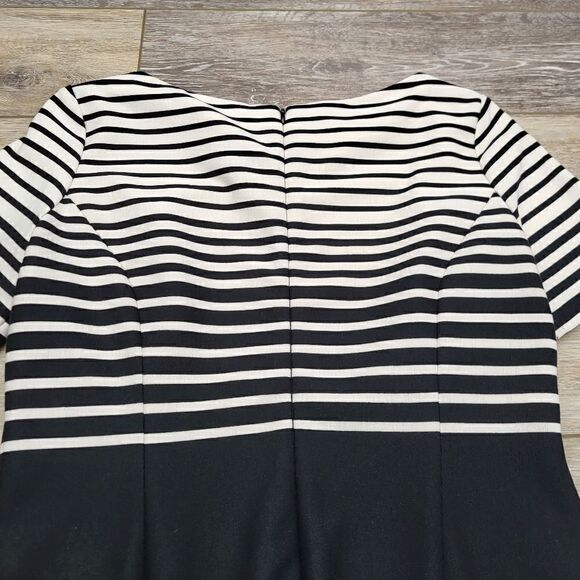 Jones New York high waisted dress black white striped top, solid bottom - size 4 - Picture 6 of 11